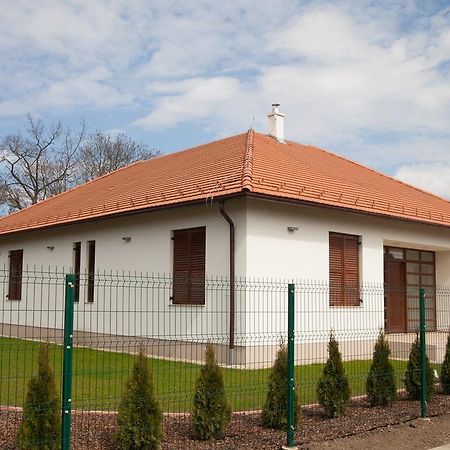 Kakasszeki Vendeghaz Hotel Szekkutas Luaran gambar