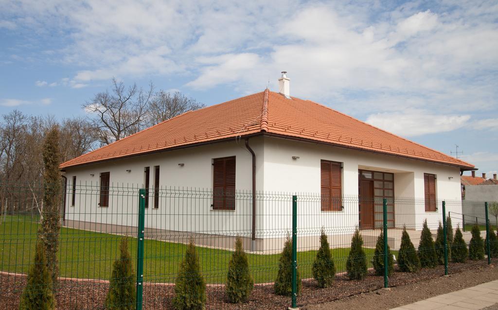 Kakasszeki Vendeghaz Hotel Szekkutas Luaran gambar